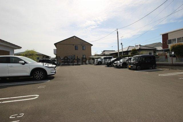 アールエム都北の駐車場|駐車場に車を止められます