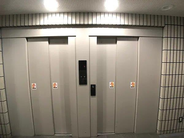 イトーピア門真のその他共用部分|エレベーター2基
■物件内覧・資金計画相談・住宅ローン相談、リフォーム相談、お問合せ受付中■
※当日・翌日のご内覧、ご相談はお電話でのお問合せがスムーズです！