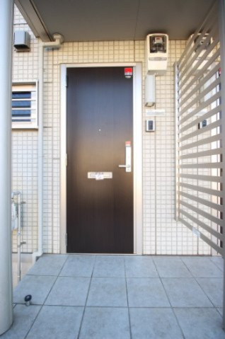 アビテプレミールの玄関|明るい玄関です
