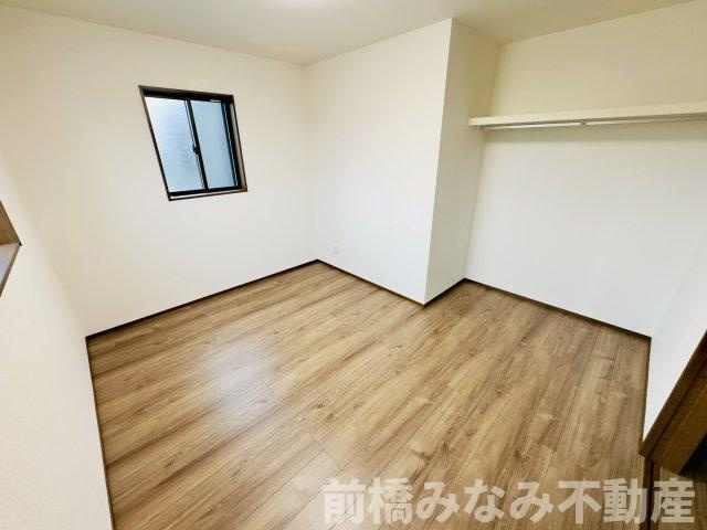 前橋市日輪寺町第1期　１号棟(全３棟)　ワイウッドコート　新築建売分譲の洋室|ゆったりした洋室です