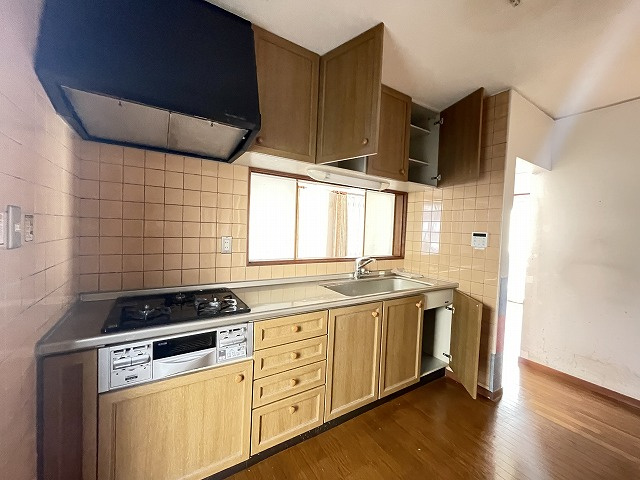 高屋高美が丘6丁目　一戸建てのキッチン|お料理しやすいキッチンです。