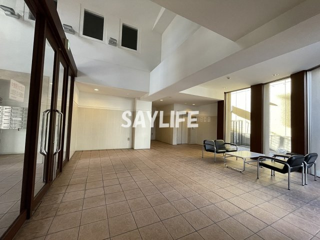 リヴシティ深江橋のロビー