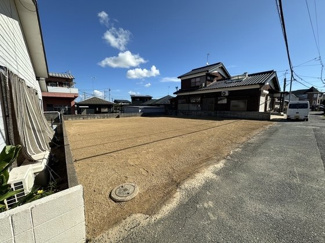 【前面道路含む現地写真】 | 進入路の道幅に心配の方でもおすすめです