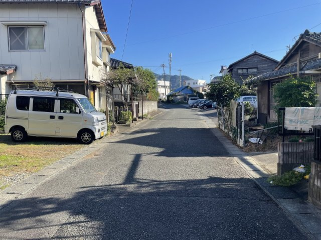 萩原町売土地の周辺