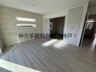 【居間・リビング】 | 神戸市垂水区つつじが丘６丁目　新築戸建B号地　仲介手数料無料！ | リビングです