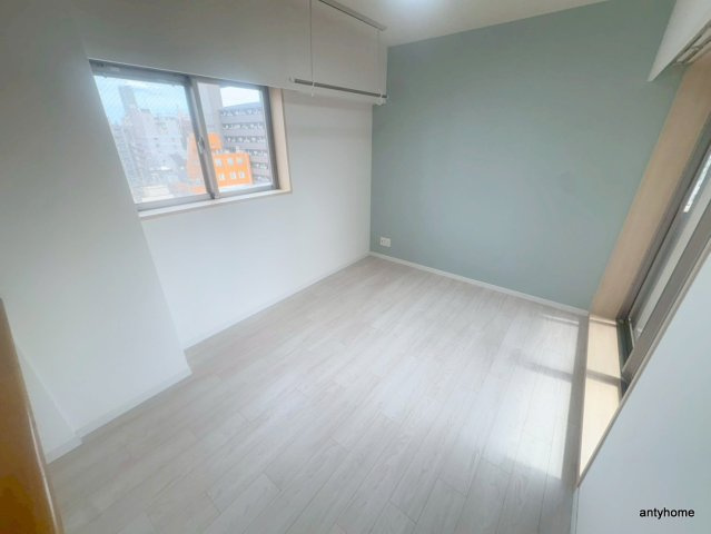 Gramercy Nipponbashi　仲介手数料無料の居間・リビング