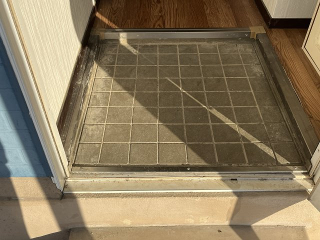 サンシティ桂の玄関