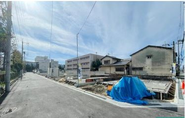豊中市穂積２丁目　新築戸建の前面道路含む現地写真