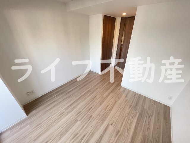 ワールドアイ大阪城EASTアドバンスの内装|内装は落ち着いています