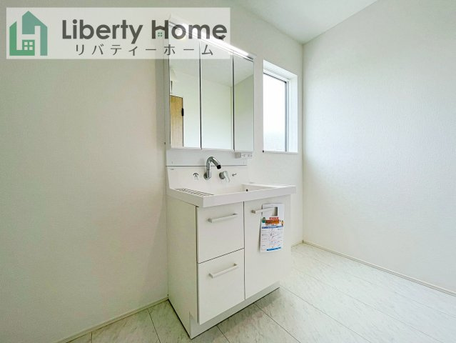 鹿嶋平井東１丁目２４－１期　２号棟　新築戸建の独立洗面台