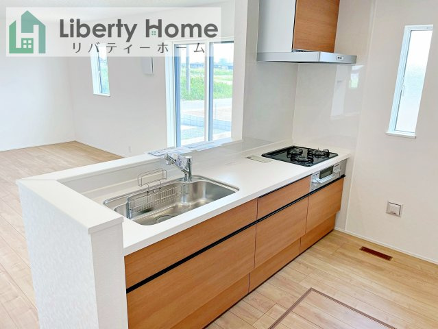 鹿嶋平井東１丁目２４－１期　２号棟　新築戸建のキッチン