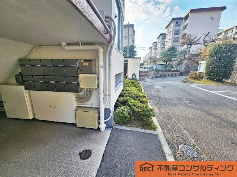 鶴甲コーポ12号棟のその他共用部分