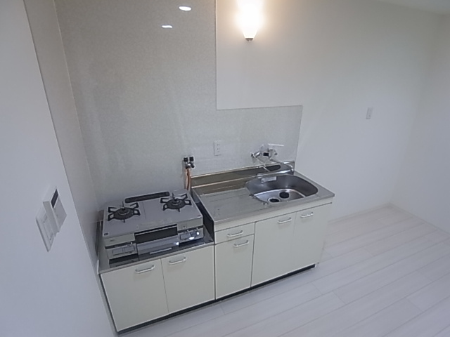 神戸市兵庫区小山町のアパートのキッチン|２口ガスキッチン（グリル付）