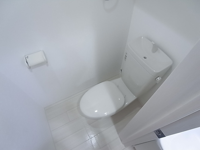 神戸市兵庫区小山町のアパートのトイレ|トイレ