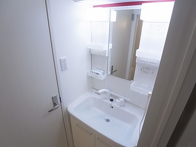 神戸市兵庫区小山町のアパートの洗面所|シャンプードレッサー