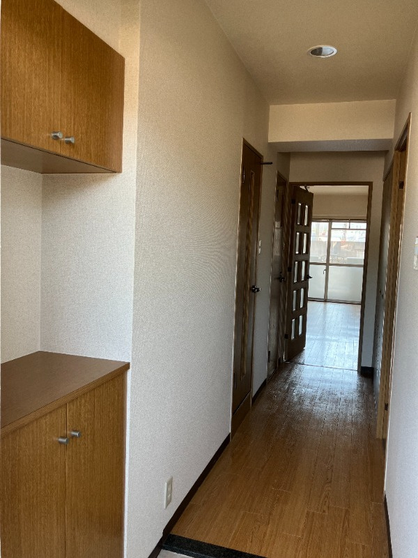 インペリアル花屋敷の玄関