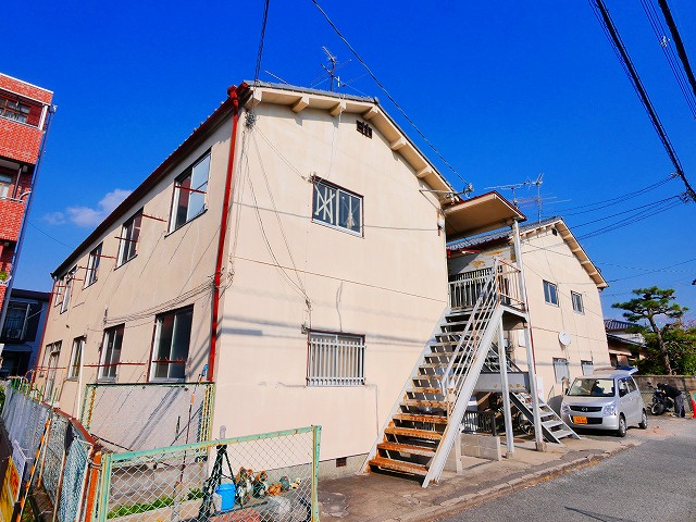 大宮荘の外観