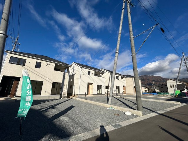 新築戸建　長野市松代町松代第６の前面道路含む現地写真