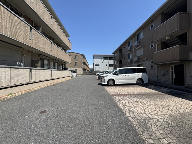 リヴェール南流山　Ａの駐車場