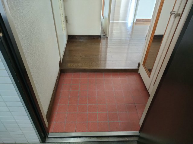 クレストヒルズ新小岩駅前の玄関