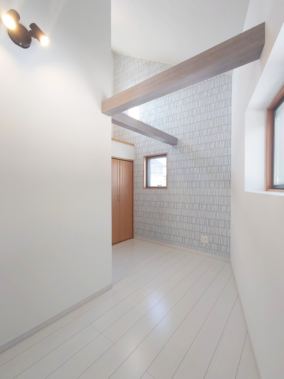 ◆内外装リフォーム済み美宅◆デザイン住宅◆駐車２台可◆伏見区桃山紅雪町の洋室|洋室