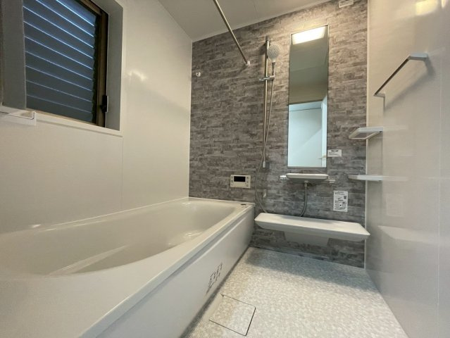 ◆内外装リフォーム済み美宅◆デザイン住宅◆駐車２台可◆伏見区桃山紅雪町の浴室|浴室暖房乾燥機