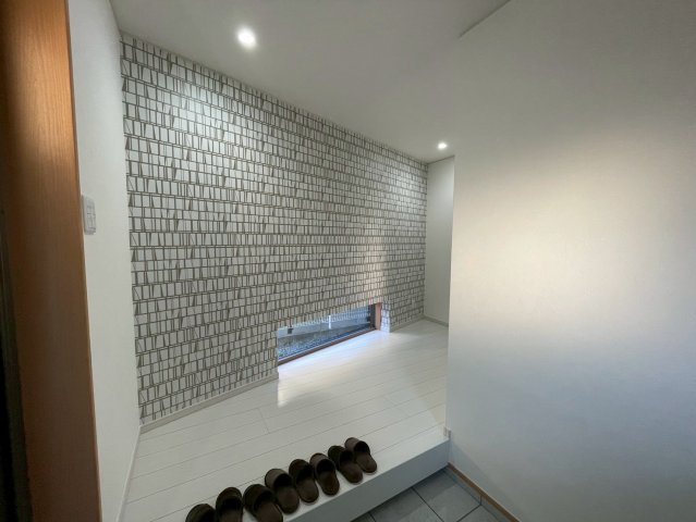 ◆内外装リフォーム済み美宅◆デザイン住宅◆駐車２台可◆伏見区桃山紅雪町の玄関|玄関　シューズボックス