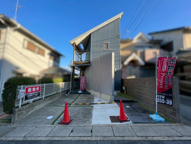 ◆内外装リフォーム済み美宅◆デザイン住宅◆駐車２台可◆伏見区桃山紅雪町の駐車場|駐車スペース