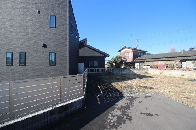 壬生町本丸2丁目の外観|通路部分より　西側（2025年1月撮影）