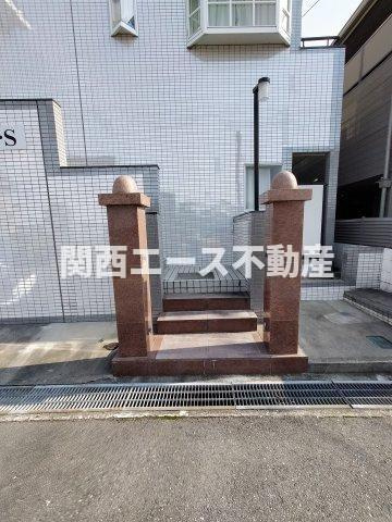 【エントランス】 | ヨーロピアンKS