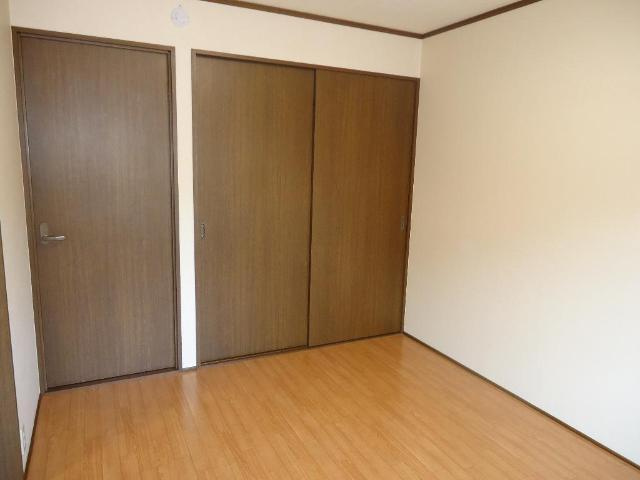 ノーブルタウン新栄の内装|洋室