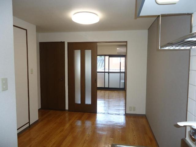 ノーブルタウン新栄の内装|ダイニング