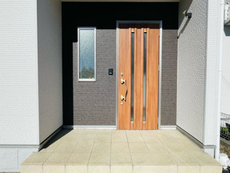 【エントランス】