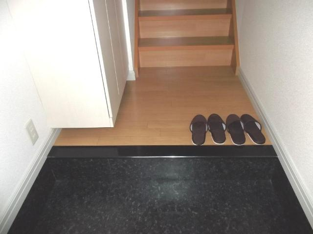 エルヴェ南小向Ａの玄関|玄関