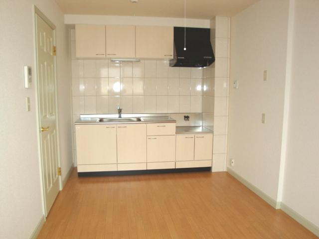 エルヴェ南小向Ａの内装|ダイニング