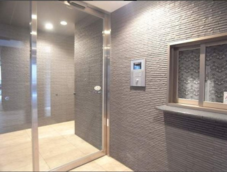 【エントランス】