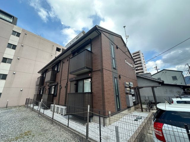 【外観】 | D-room白銀 | 【即日案内可能】現地待ち合わせでも対応可能です。お部屋を気に入って頂ければ、当社特別価格をご提示しますので是非ご検討下さい♪