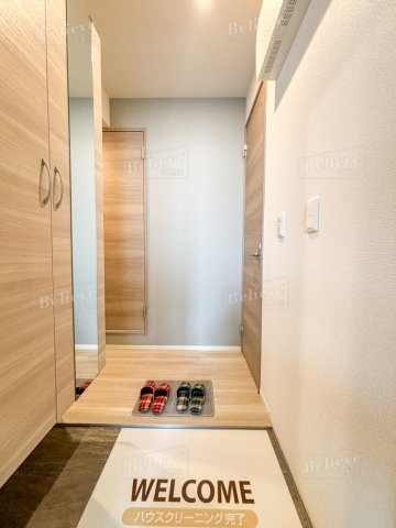 グランデシェチオ千本杉Ⅱの玄関|シューズボックス付きの玄関です☆