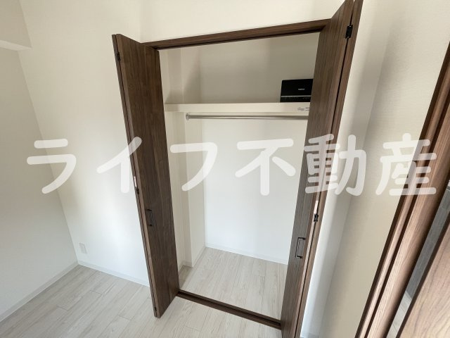 プレサンスＮＥＯ新深江リュミエル の収納|大きなものも収納できそうです