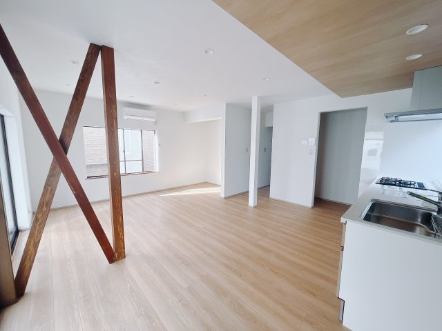 【中古戸建】太田市大原町の居間・リビング|■リビング