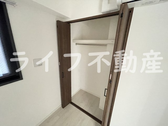 プレサンスＮＥＯ新深江リュミエル の収納|たっぷりとした収納スペースです