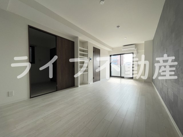 プレサンスＮＥＯ新深江リュミエル の居間・リビング|おしゃれなリビングです