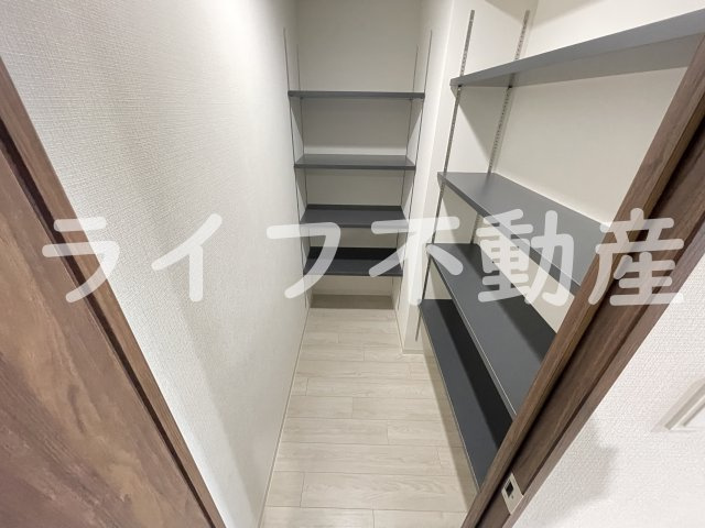 プレサンスＮＥＯ新深江リュミエル の収納|収納スペース豊富です