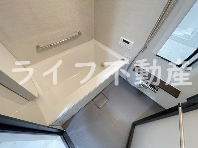 プレサンスＮＥＯ新深江リュミエル の浴室|日々の疲れを癒すお風呂付です