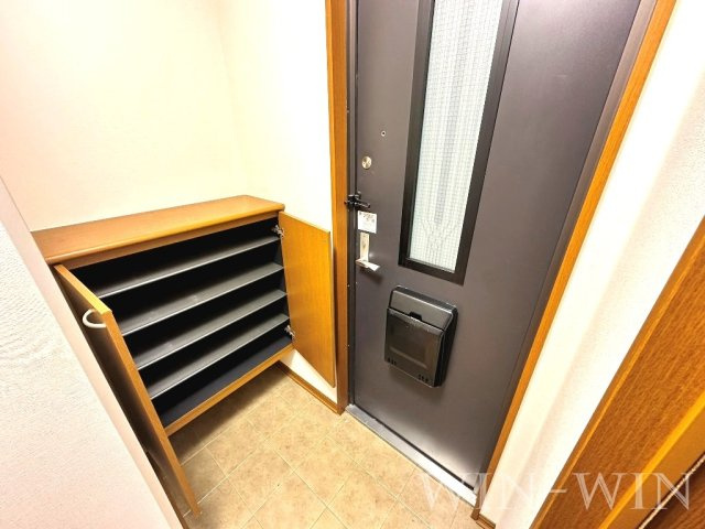 iホームTOWN 弐番館の玄関