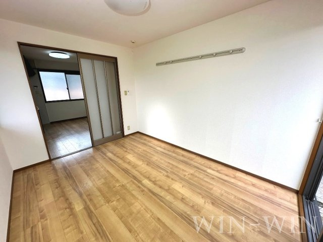 iホームTOWN 弐番館の居間・リビング