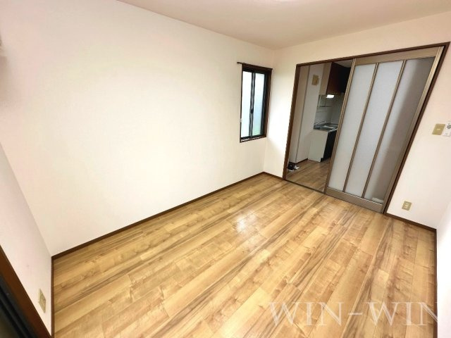 iホームTOWN 弐番館の居間・リビング