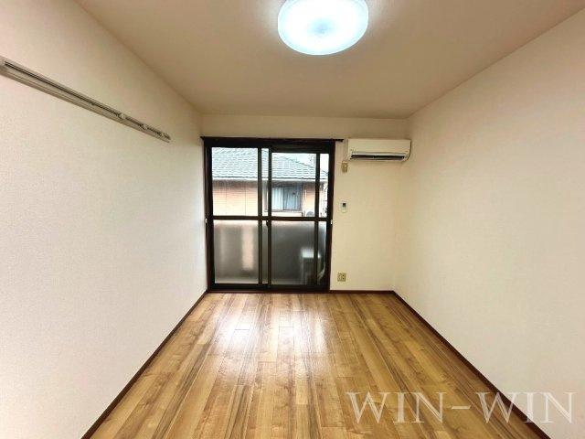 iホームTOWN 弐番館の居間・リビング