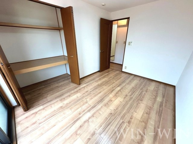 iホームTOWN 弐番館の洋室