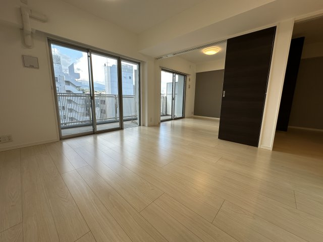 クオス小田原3の居間・リビング